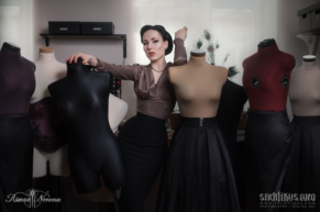 Nosenie korzetov a podväzkov prináša späť zvodnosť – ROZHOVOR s výrobkyňou korzetov Riwa Nerona