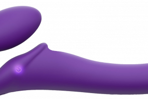 Vibračný pripínací penis Strap On M Violet s diaľkovým ovládaním (24,2 cm)
